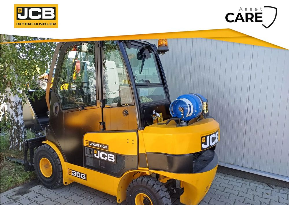 JCB TLT 30-17G - Chariot élévateur à gaz, Chariot télescopique: photos 1 JCB TLT 30-17G - Chariot élévateur à gaz, Chariot télescopique: photos 1