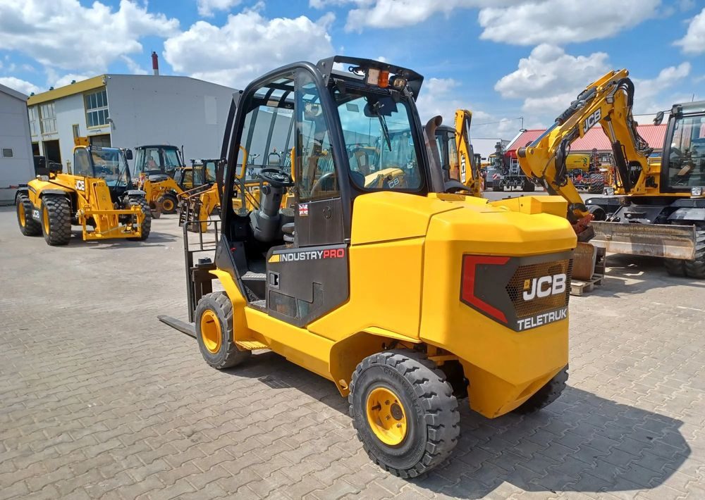 JCB TLT 35-26D - Chariot élévateur diesel, Chariot télescopique: photos 4 JCB TLT 35-26D - Chariot élévateur diesel, Chariot télescopique: photos 4
