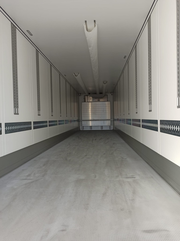 SCHMITZ CARGOBULL ThermoKing SKO 24/L - 13.4 FP COOL V7 FP 60 SMART - Semi-remorque frigorifique: photos 5 SCHMITZ CARGOBULL ThermoKing SKO 24/L - 13.4 FP COOL V7 FP 60 SMART - Semi-remorque frigorifique: photos 5