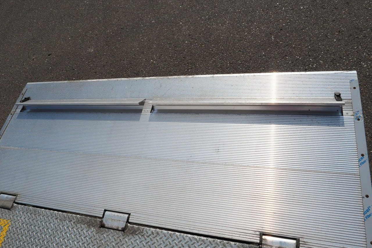 Semi-remorque fourgon Schmitz Cargobull SKO 18/ LZG CITY /COOL V7 LBW /TRIDEC /FP 45: photos 28 Semi-remorque fourgon Schmitz Cargobull SKO 18/ LZG CITY /COOL V7 LBW /TRIDEC /FP 45: photos 28