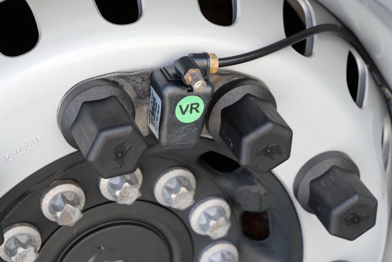 Semi-remorque fourgon Schmitz Cargobull SKO 18/ LZG CITY /COOL V7 LBW /TRIDEC /FP 45: photos 10 Semi-remorque fourgon Schmitz Cargobull SKO 18/ LZG CITY /COOL V7 LBW /TRIDEC /FP 45: photos 10