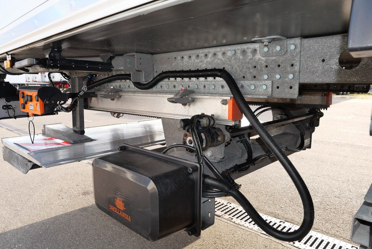 Semi-remorque fourgon Schmitz Cargobull SKO 18/ LZG CITY /COOL V7 LBW /TRIDEC /FP 45: photos 12 Semi-remorque fourgon Schmitz Cargobull SKO 18/ LZG CITY /COOL V7 LBW /TRIDEC /FP 45: photos 12