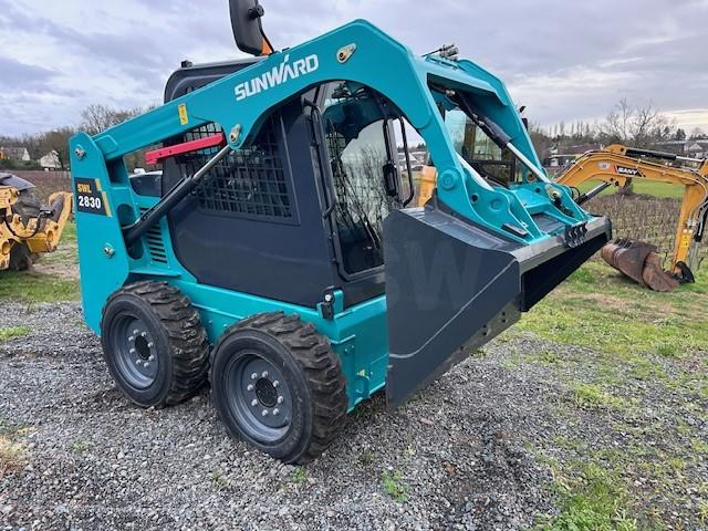 SUNWARD SWL2830 SUNWARD /BOBCAT - Mini chargeuse: photos 2 SUNWARD SWL2830 SUNWARD /BOBCAT - Mini chargeuse: photos 2