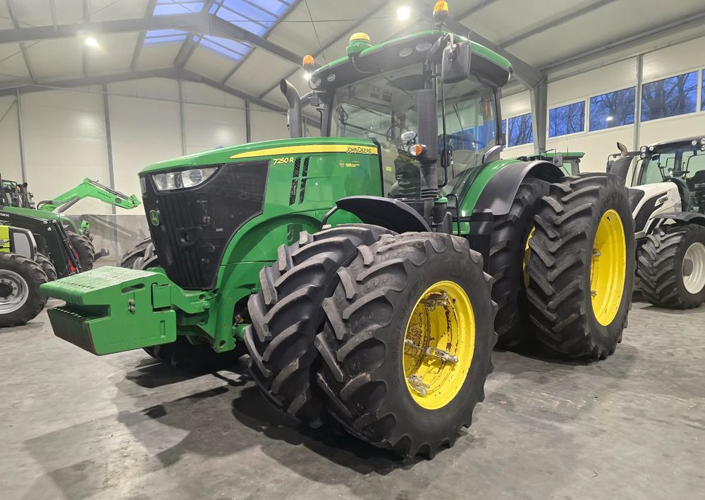 John Deere 7250R - Tracteur agricole: photos 1 John Deere 7250R - Tracteur agricole: photos 1