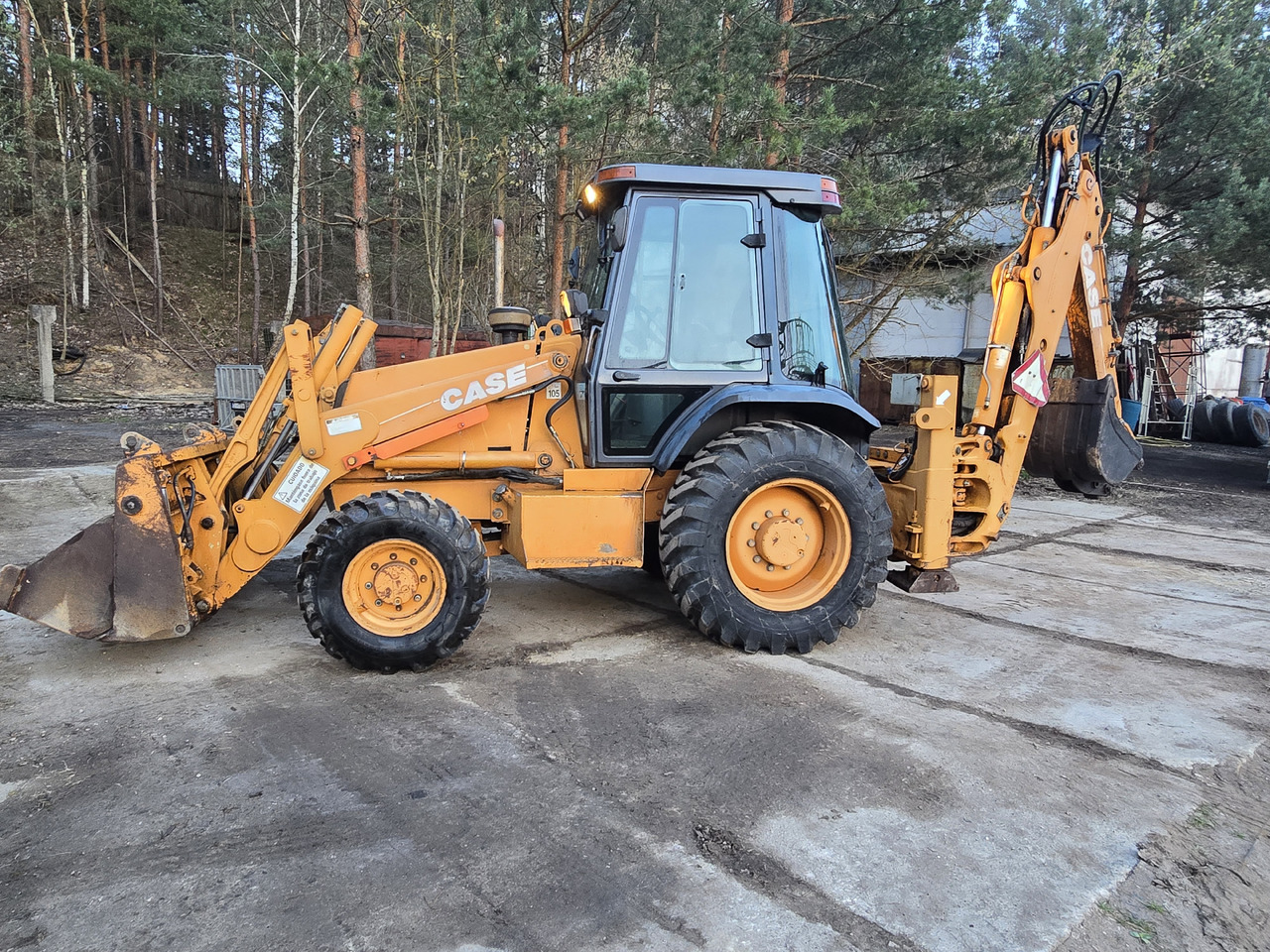 Case 580 LSP - Tractopelle: photos 2 Case 580 LSP - Tractopelle: photos 2