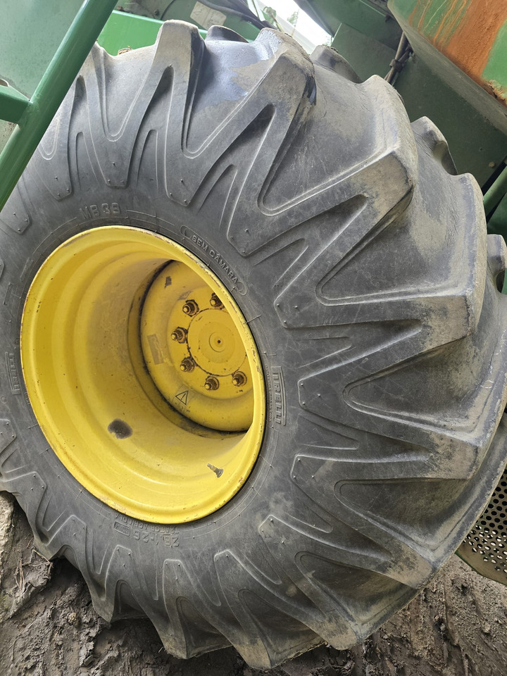 Moissonneuse-batteuse JOHN DEERE 1450 CWS: photos 9 Moissonneuse-batteuse JOHN DEERE 1450 CWS: photos 9