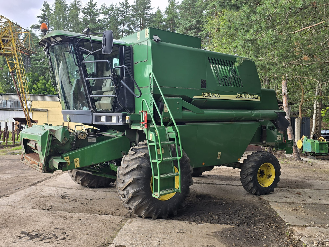 JOHN DEERE 1450 CWS - Moissonneuse-batteuse: photos 1 JOHN DEERE 1450 CWS - Moissonneuse-batteuse: photos 1