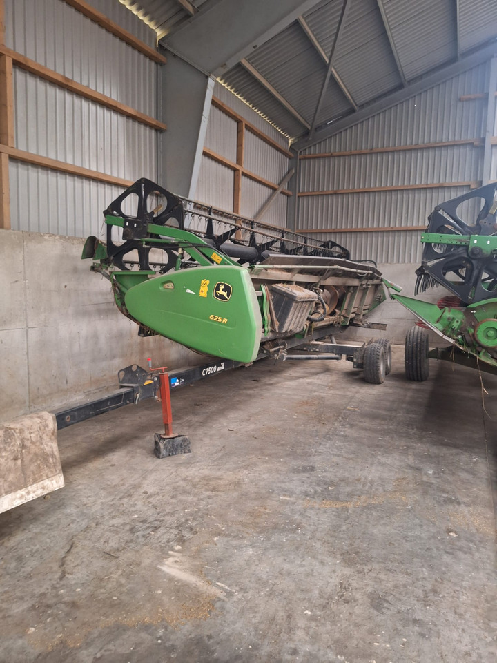 JOHN DEERE T670 - Moissonneuse-batteuse: photos 4 JOHN DEERE T670 - Moissonneuse-batteuse: photos 4