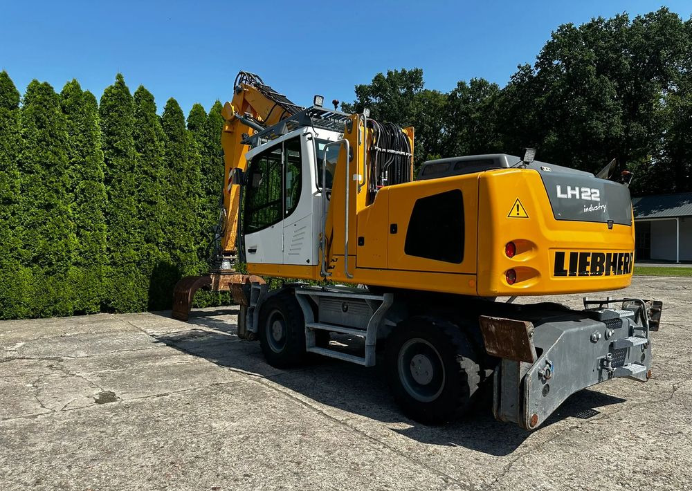 Liebherr LH22 M - Pelle sur pneus: photos 2 Liebherr LH22 M - Pelle sur pneus: photos 2