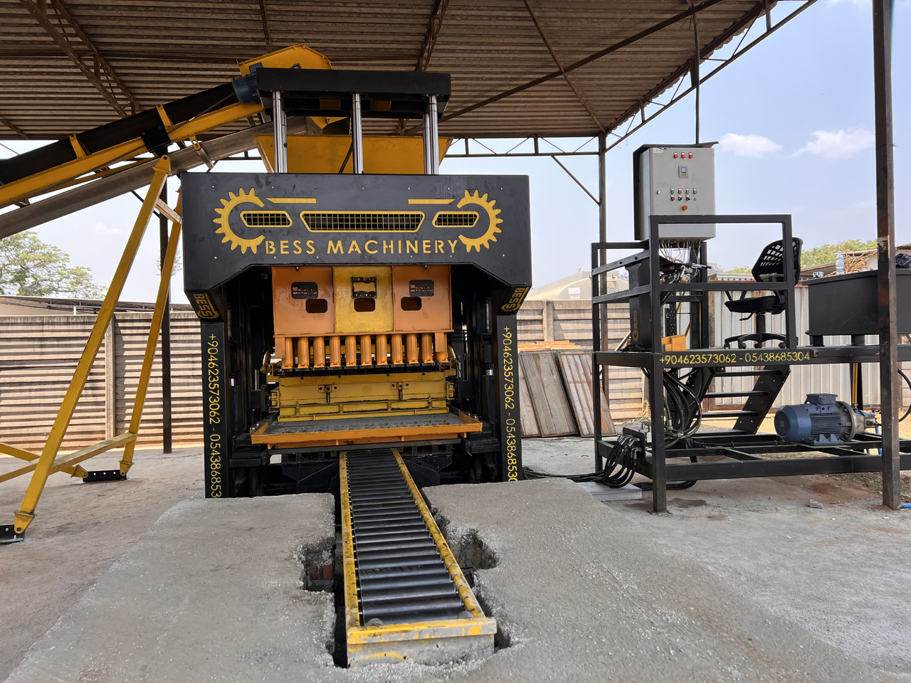 PRS-600 Semi-Automatic Concrete Block Machine - Pondeuse à parpaing: photos 1 PRS-600 Semi-Automatic Concrete Block Machine - Pondeuse à parpaing: photos 1