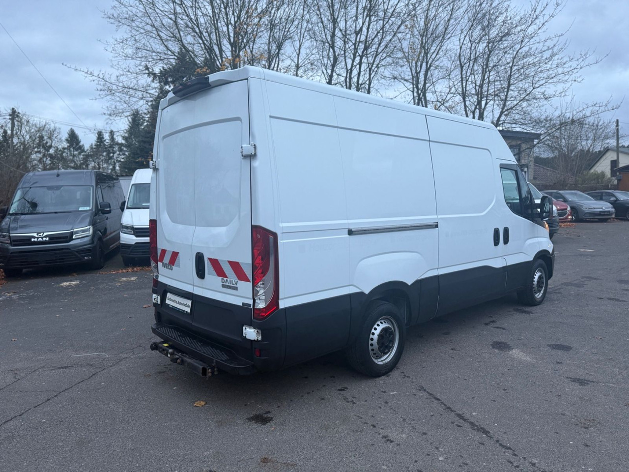 Iveco Daily Kasten HKa 35 S 16 AUTOMATIK - Fourgon utilitaire: photos 3 Iveco Daily Kasten HKa 35 S 16 AUTOMATIK - Fourgon utilitaire: photos 3