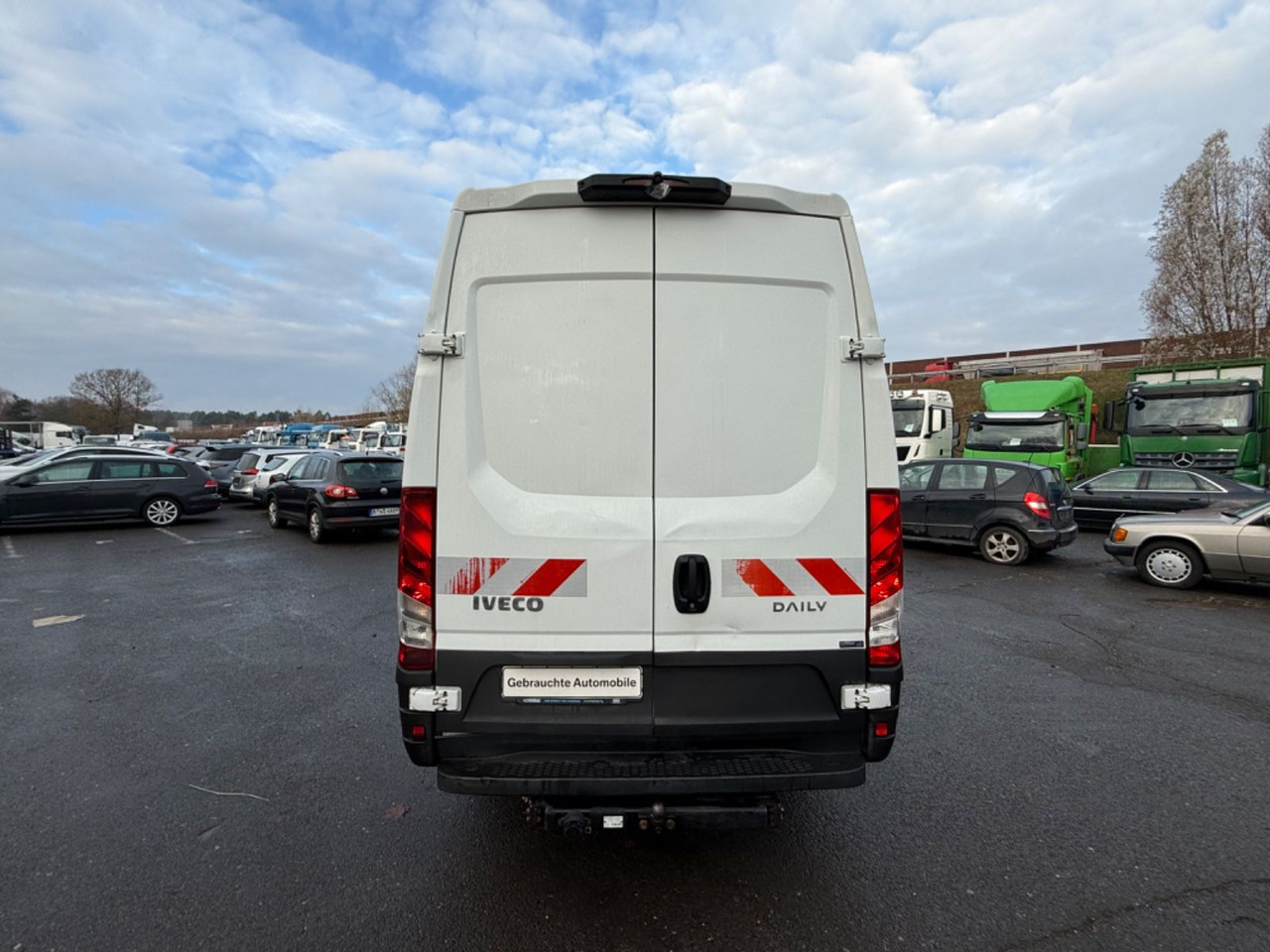 Iveco Daily Kasten HKa 35 S - Fourgon utilitaire: photos 5 Iveco Daily Kasten HKa 35 S - Fourgon utilitaire: photos 5