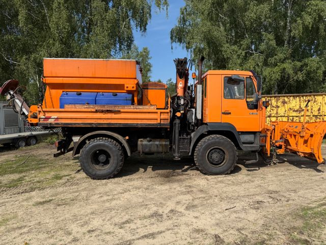 MAN 10.224 Atlas Kran Salzstreuer 4X4 - Camion benne, Camion grue: photos 4 MAN 10.224 Atlas Kran Salzstreuer 4X4 - Camion benne, Camion grue: photos 4