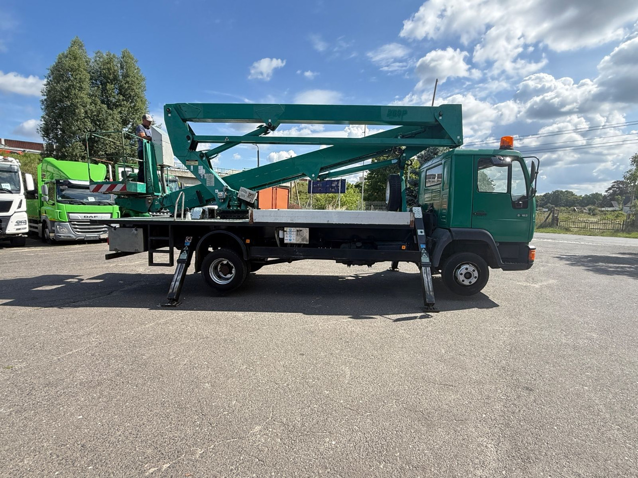 MAN 8.163 Hubarbeitsbühne - Camion avec nacelle: photos 5 MAN 8.163 Hubarbeitsbühne - Camion avec nacelle: photos 5