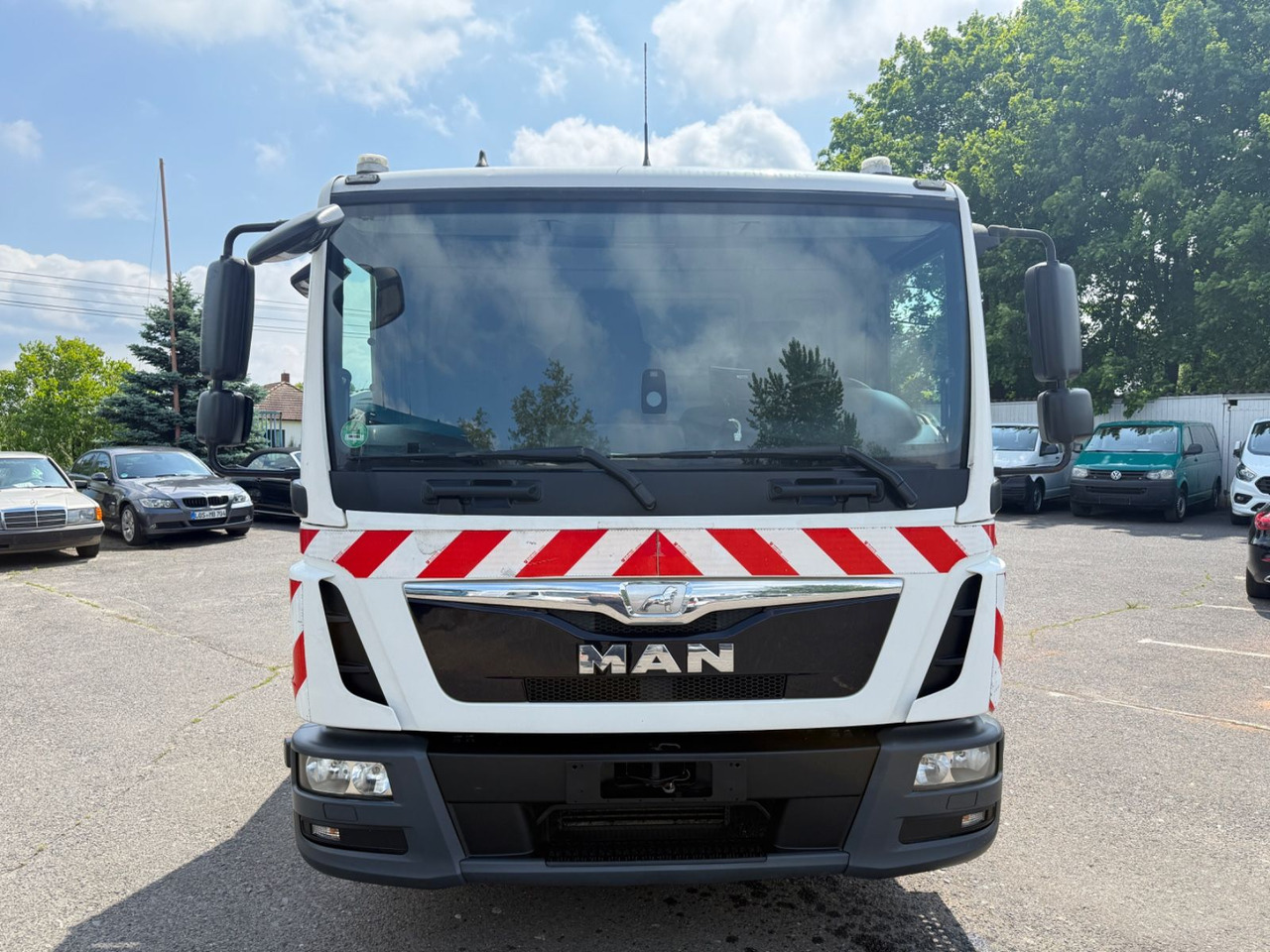 MAN TGL 8.180 - Camion plateau: photos 1 MAN TGL 8.180 - Camion plateau: photos 1