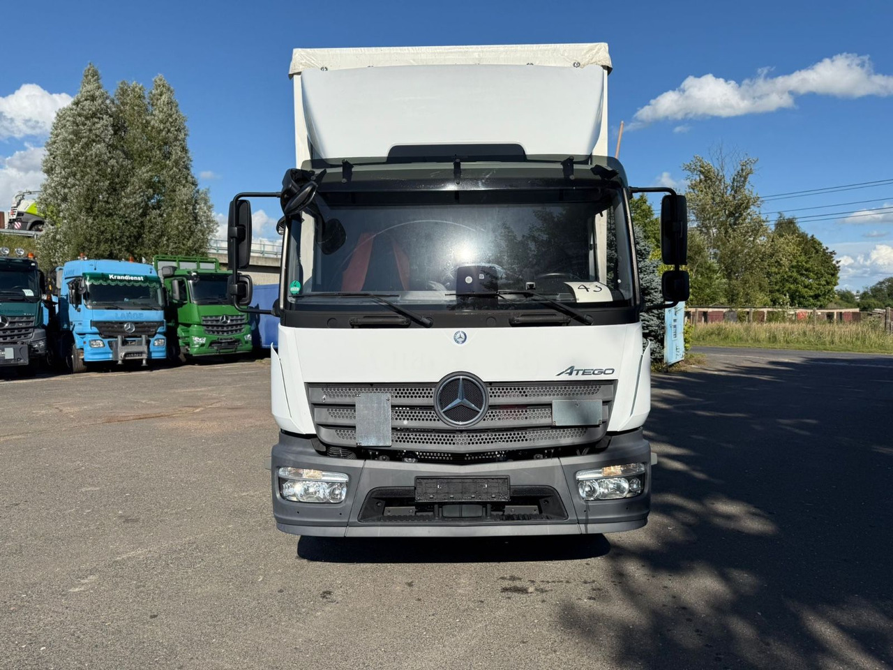 Mercedes-Benz Atego 1224 18 tkm - Camion fourgon: photos 1 Mercedes-Benz Atego 1224 18 tkm - Camion fourgon: photos 1