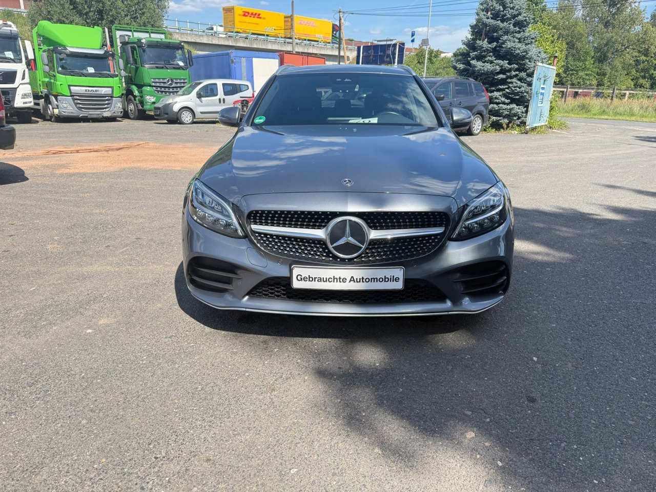 Mercedes-Benz C 220 C -Klasse T-Modell C 220 T d - Voiture break: photos 1 Mercedes-Benz C 220 C -Klasse T-Modell C 220 T d - Voiture break: photos 1