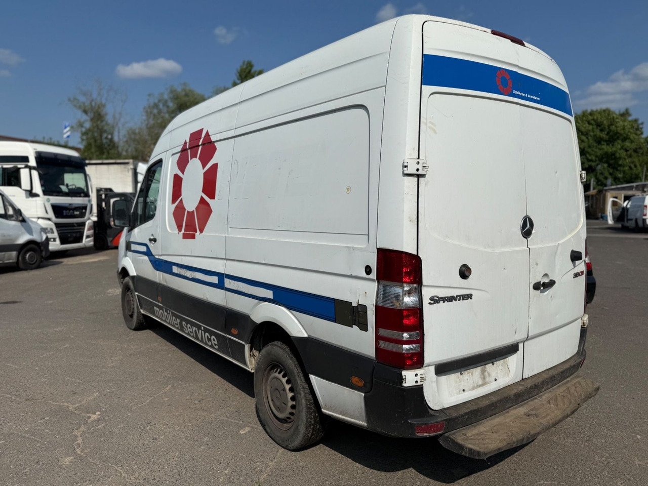 Mercedes-Benz Sprinter II Kasten 313 CDI MOTORSCHADEN !!! - Fourgon utilitaire: photos 5 Mercedes-Benz Sprinter II Kasten 313 CDI MOTORSCHADEN !!! - Fourgon utilitaire: photos 5