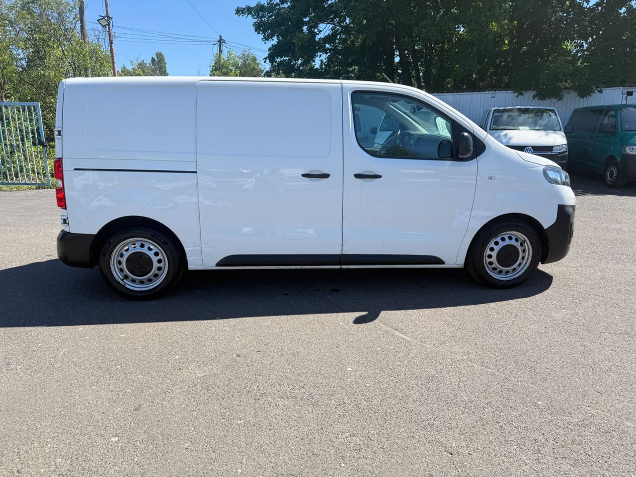 Opel Vivaro Kasten Edition - Fourgonnette: photos 5 Opel Vivaro Kasten Edition - Fourgonnette: photos 5