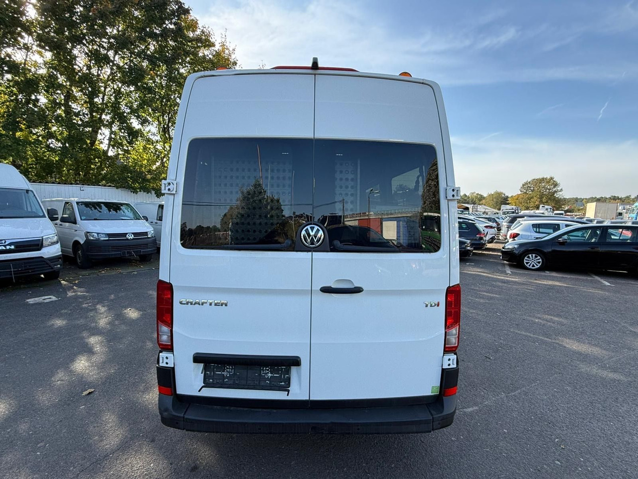 Volkswagen Crafter Kasten Kasten 35 mittellang Hochdach FWD - Transport de personnes: photos 4 Volkswagen Crafter Kasten Kasten 35 mittellang Hochdach FWD - Transport de personnes: photos 4