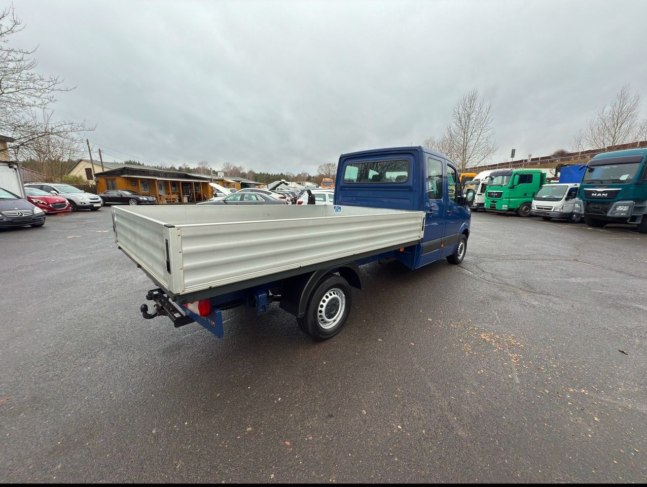 Volkswagen Crafter Pritsche 35 lang L3 Doppelkabine - Fourgon plateau: photos 4 Volkswagen Crafter Pritsche 35 lang L3 Doppelkabine - Fourgon plateau: photos 4