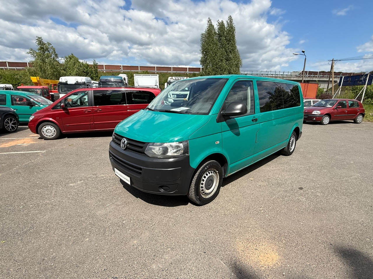 Volkswagen T5 Transporter Lang - Transport de personnes: photos 3 Volkswagen T5 Transporter Lang - Transport de personnes: photos 3