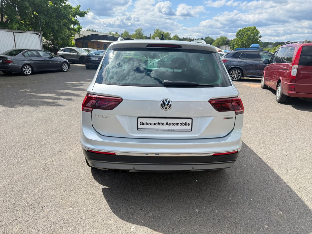 Volkswagen Tiguan Highline BMT/Start-Stopp 4Motion - SUV: photos 4 Volkswagen Tiguan Highline BMT/Start-Stopp 4Motion - SUV: photos 4