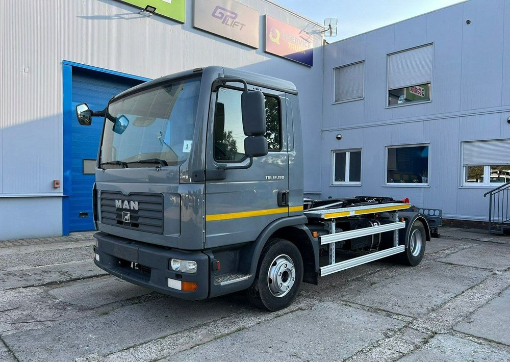 MAN TGL 12.180, hakowiec Janco/GP Lift - Benne à ordures ménagères: photos 1 MAN TGL 12.180, hakowiec Janco/GP Lift - Benne à ordures ménagères: photos 1