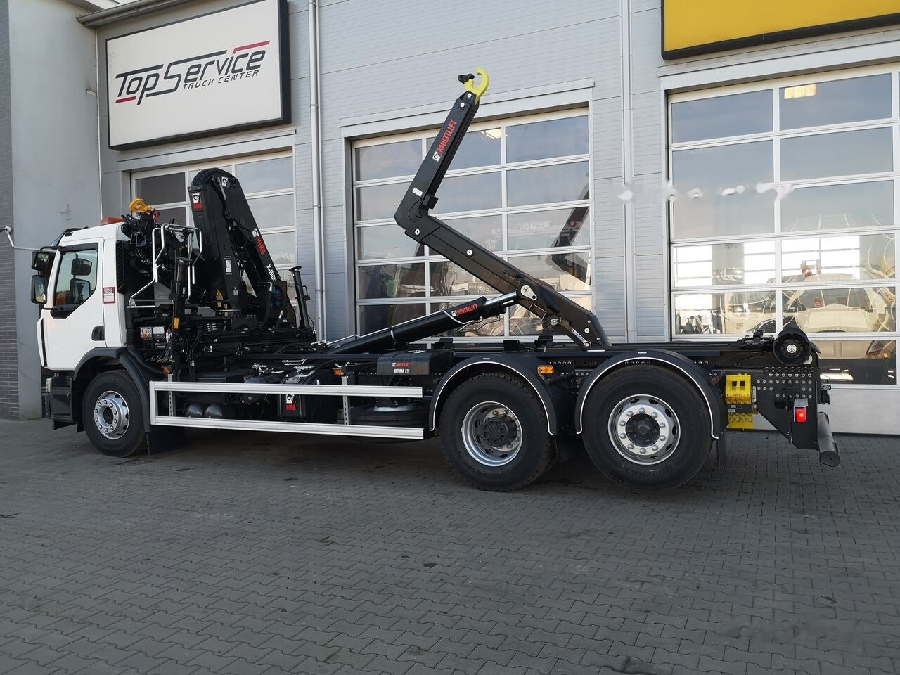 Renault D Wide 26 - Camion ampliroll, Camion grue: photos 4 Renault D Wide 26 - Camion ampliroll, Camion grue: photos 4