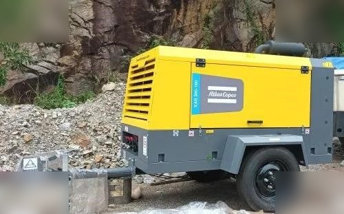 ATLAS COPCO 300 CFM - Compresseur d'air: photos 1 ATLAS COPCO 300 CFM - Compresseur d'air: photos 1