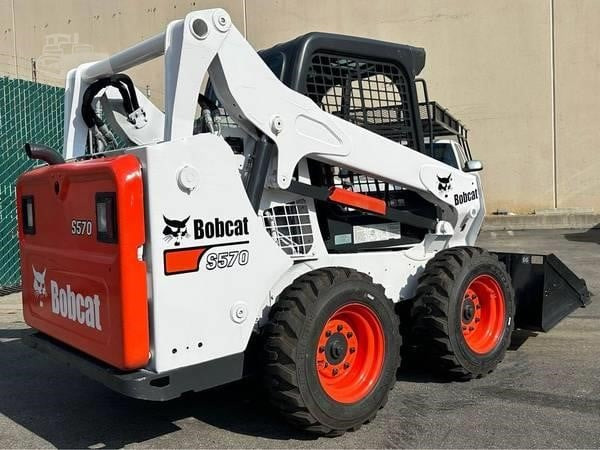 BOBCAT S570 - Mini chargeuse: photos 1 BOBCAT S570 - Mini chargeuse: photos 1