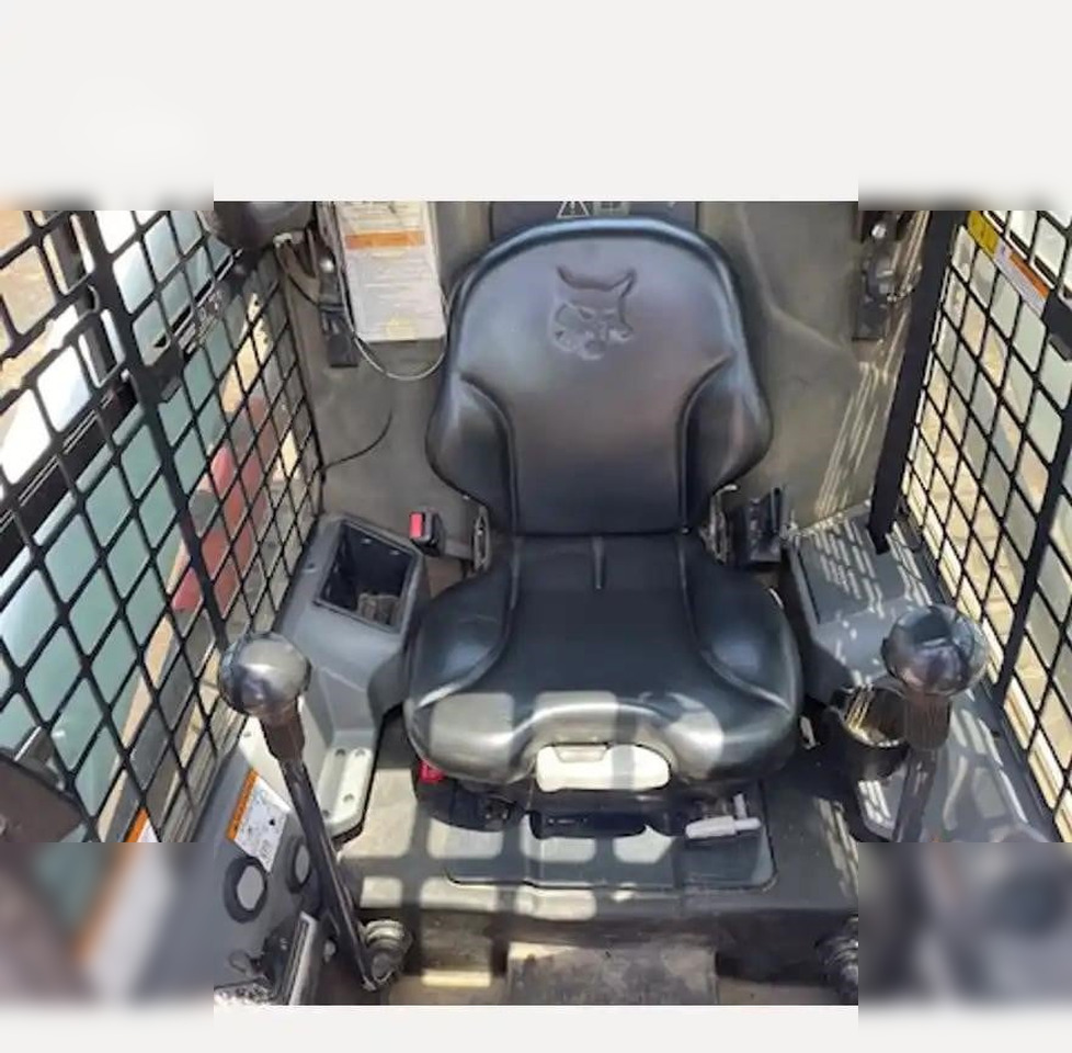 BOBCAT S590 - Mini chargeuse: photos 5 BOBCAT S590 - Mini chargeuse: photos 5