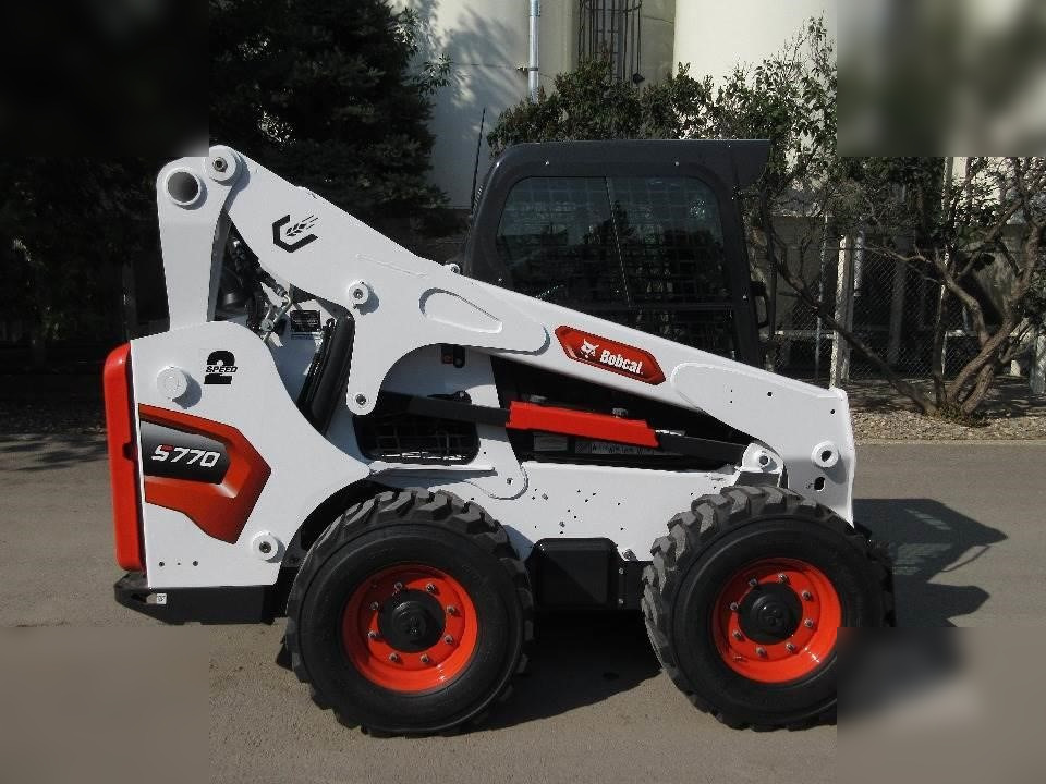 BOBCAT S770 - Mini chargeuse: photos 1 BOBCAT S770 - Mini chargeuse: photos 1