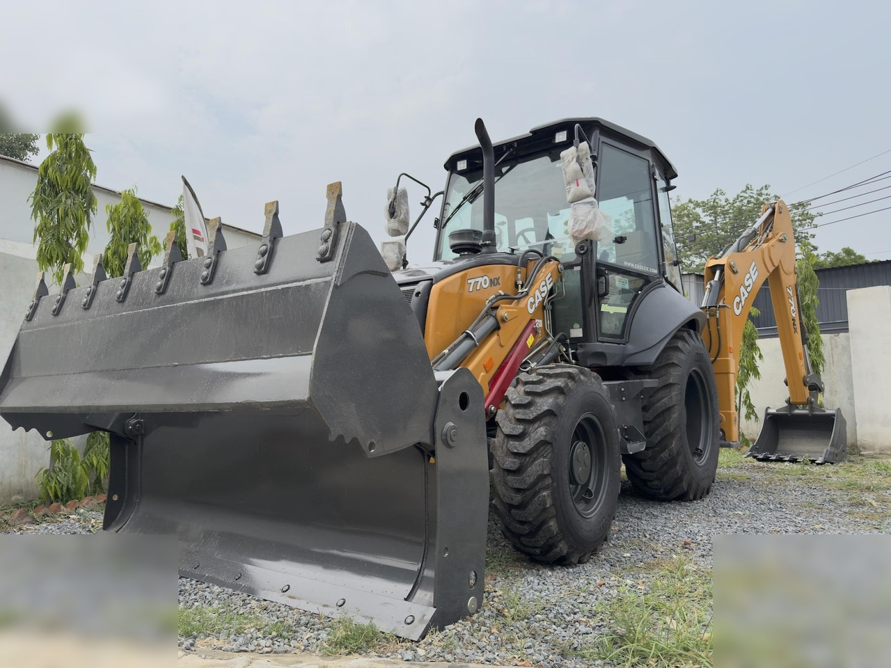 CASE 770NX MAGNUM - Tractopelle: photos 1 CASE 770NX MAGNUM - Tractopelle: photos 1