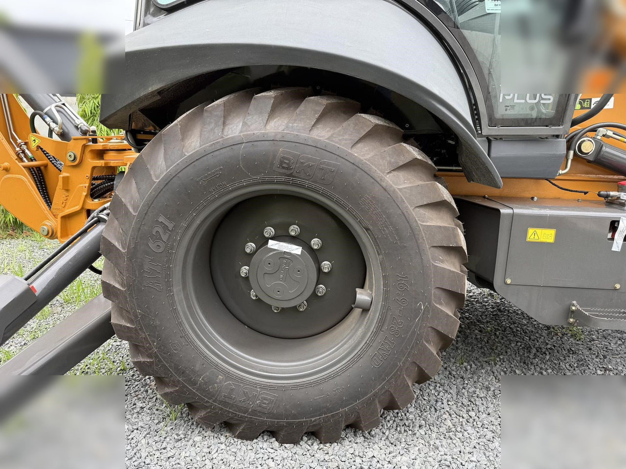 Tractopelle neuf CASE 851NX CP: photos 11 Tractopelle neuf CASE 851NX CP: photos 11