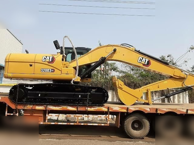 CATERPILLAR 320D3GC - Pelle sur chenille: photos 4 CATERPILLAR 320D3GC - Pelle sur chenille: photos 4