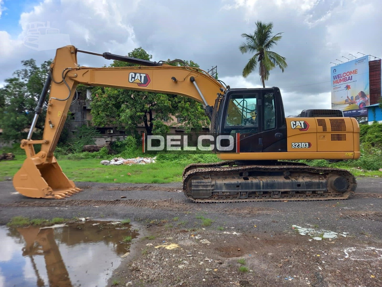CATERPILLAR 323D3 - Pelle sur chenille: photos 2 CATERPILLAR 323D3 - Pelle sur chenille: photos 2