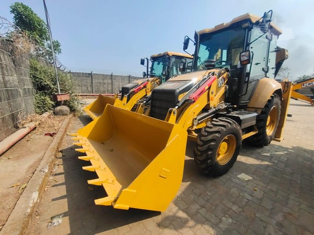 CATERPILLAR 424 - Tractopelle: photos 3 CATERPILLAR 424 - Tractopelle: photos 3