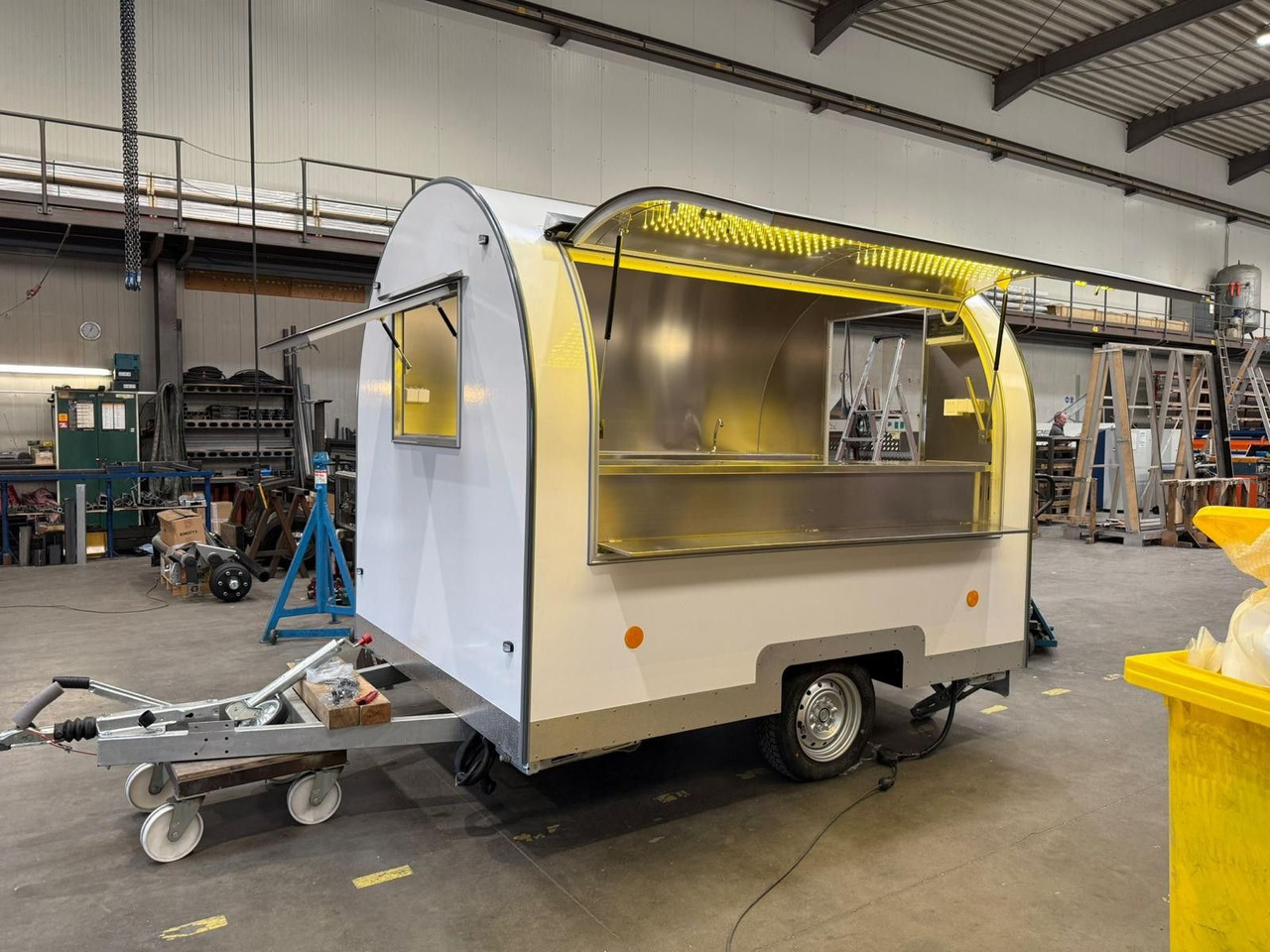 Esselmann EasyGo 280 ähn Buddystar oder Multiwagon - Remorque magasin: photos 4 Esselmann EasyGo 280 ähn Buddystar oder Multiwagon - Remorque magasin: photos 4