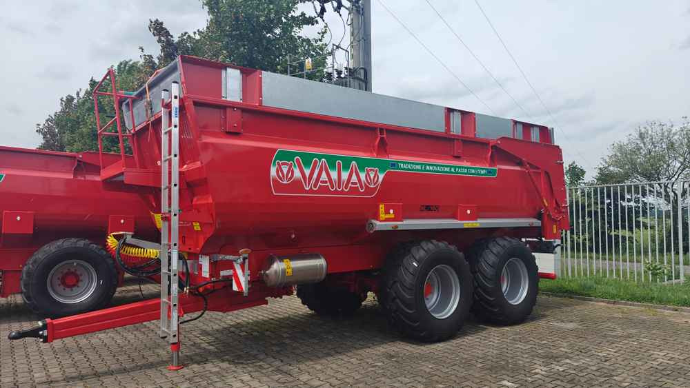 VAIA NL160 (2 axle trailer) - Benne agricole: photos 5 VAIA NL160 (2 axle trailer) - Benne agricole: photos 5