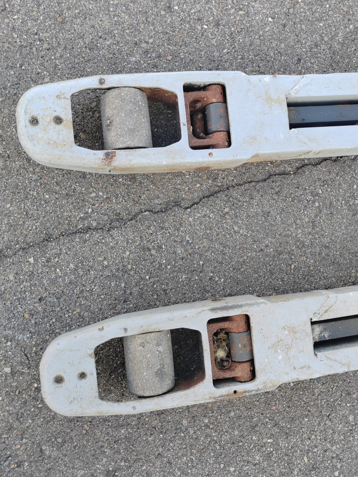 Gerbeur Jungheinrich EJC 112z/ remote control/ acid protect/ initial/ 511h: photos 17