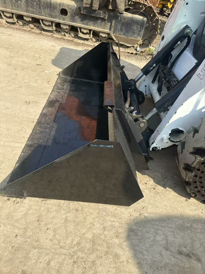 Bobcat S550 - Mini chargeuse: photos 3 Bobcat S550 - Mini chargeuse: photos 3
