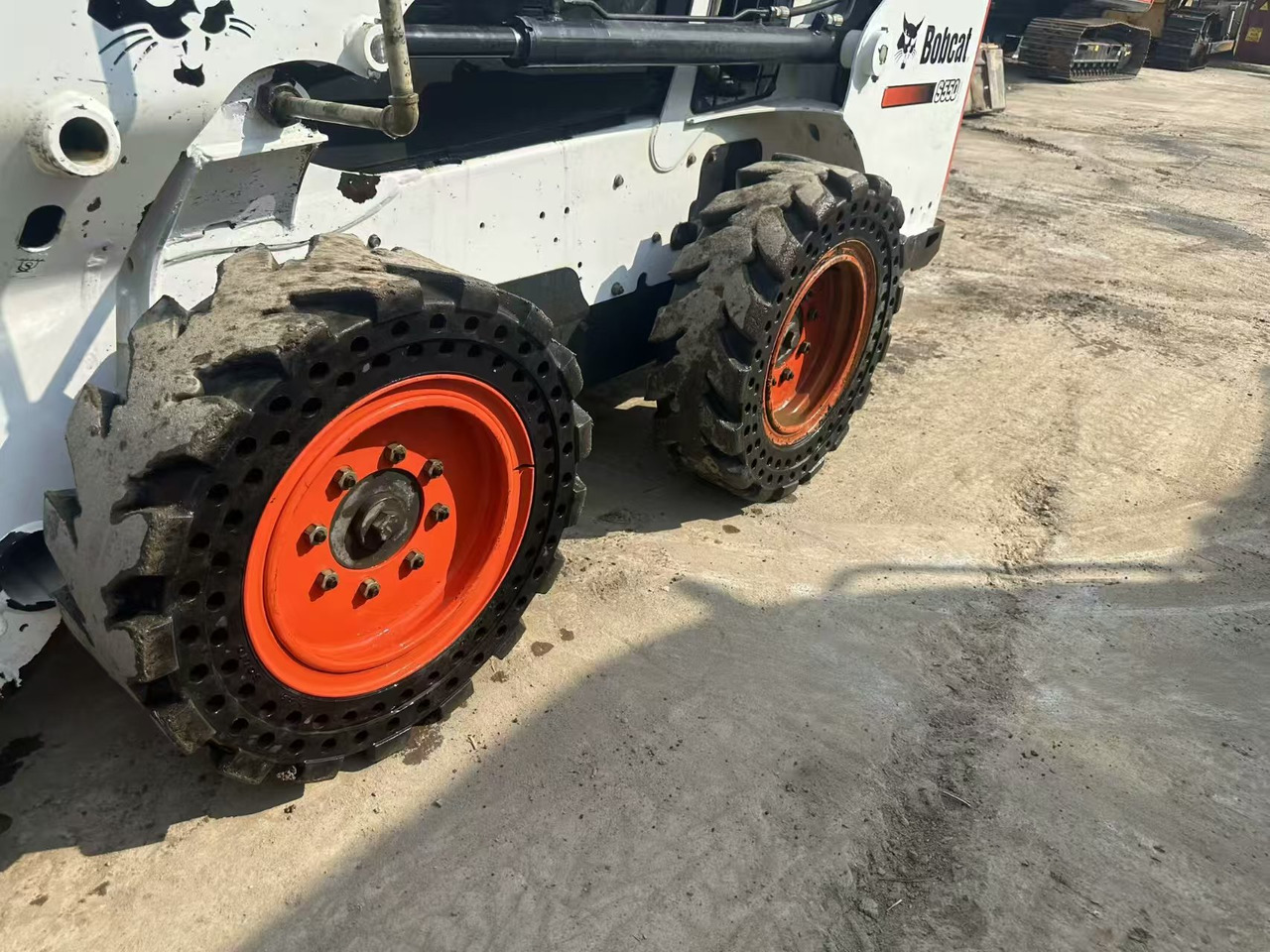 Bobcat S550 - Mini chargeuse: photos 5 Bobcat S550 - Mini chargeuse: photos 5