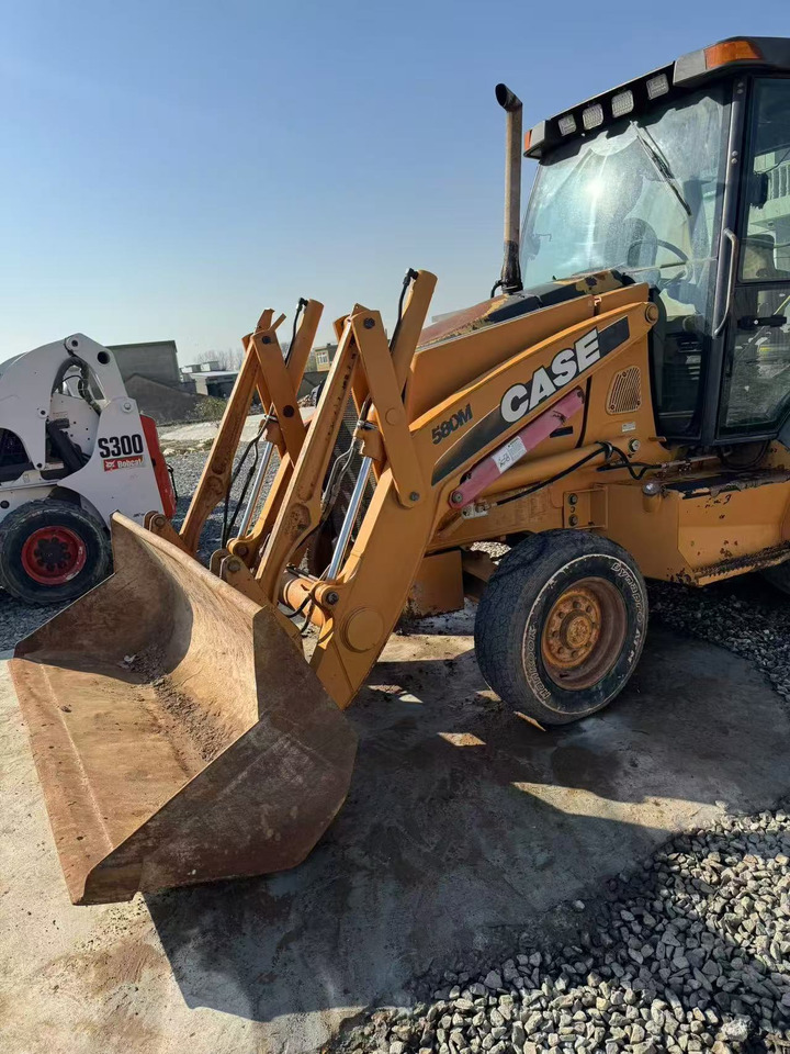 CASE 580 - Tractopelle: photos 2 CASE 580 - Tractopelle: photos 2