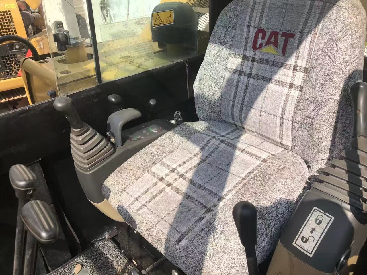 CAT 306D - Pelle sur chenille: photos 3 CAT 306D - Pelle sur chenille: photos 3