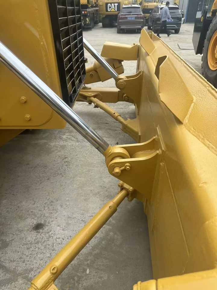 CAT D6G - Bulldozer: photos 3 CAT D6G - Bulldozer: photos 3