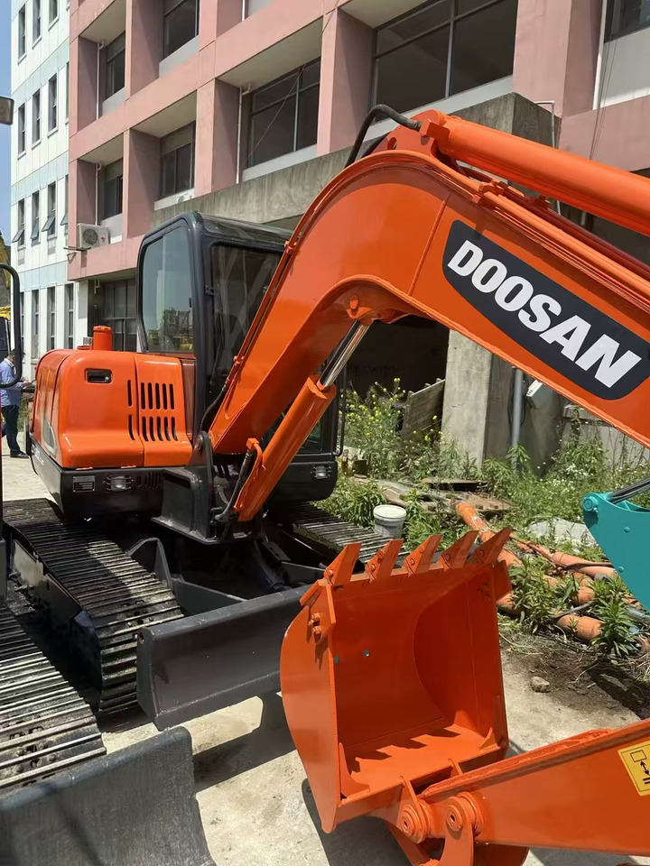 Doosan DX60 - Mini pelle: photos 2 Doosan DX60 - Mini pelle: photos 2