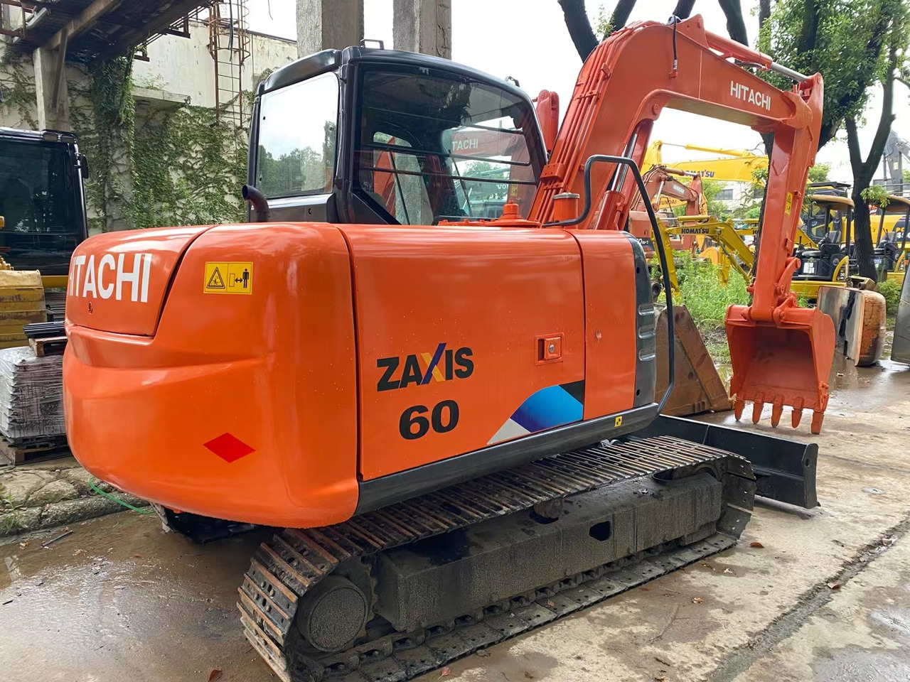 Hitachi zaxis 60 - Pelle sur chenille: photos 5 Hitachi zaxis 60 - Pelle sur chenille: photos 5