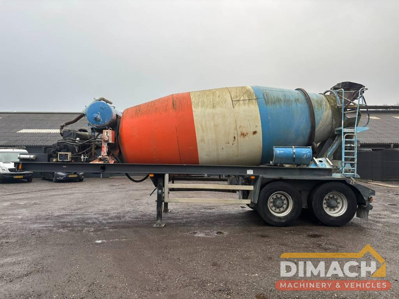 Deom Schmit Betonmixer 10m3 Deutz 6 cilinder engine 10m3 CIFA Mixer - Travaux routiers: photos 1 Deom Schmit Betonmixer 10m3 Deutz 6 cilinder engine 10m3 CIFA Mixer - Travaux routiers: photos 1