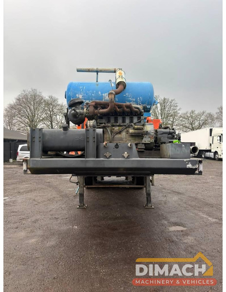 Deom Schmit Betonmixer 10m3 Deutz 6 cilinder engine 10m3 CIFA Mixer - Travaux routiers: photos 4 Deom Schmit Betonmixer 10m3 Deutz 6 cilinder engine 10m3 CIFA Mixer - Travaux routiers: photos 4